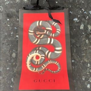 Gucci shopping bag